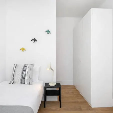 Apartmán Modern By Soulplaces *